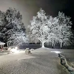 Arctic River Apartmán *